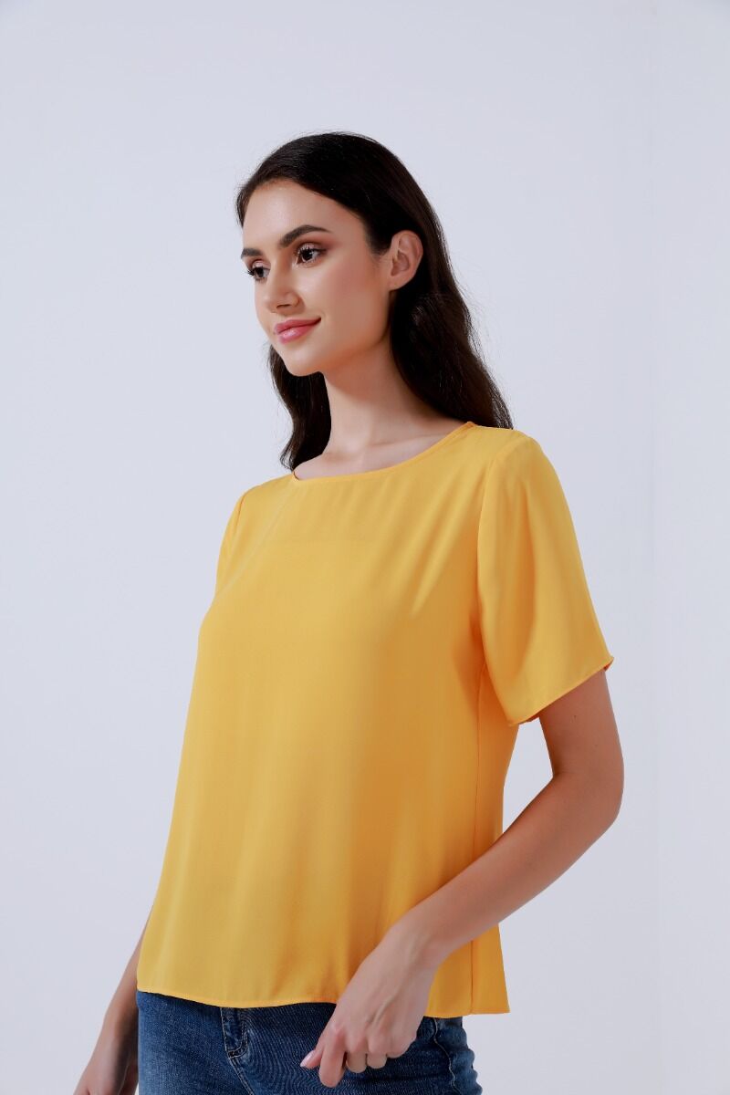 Crepe round neckline top