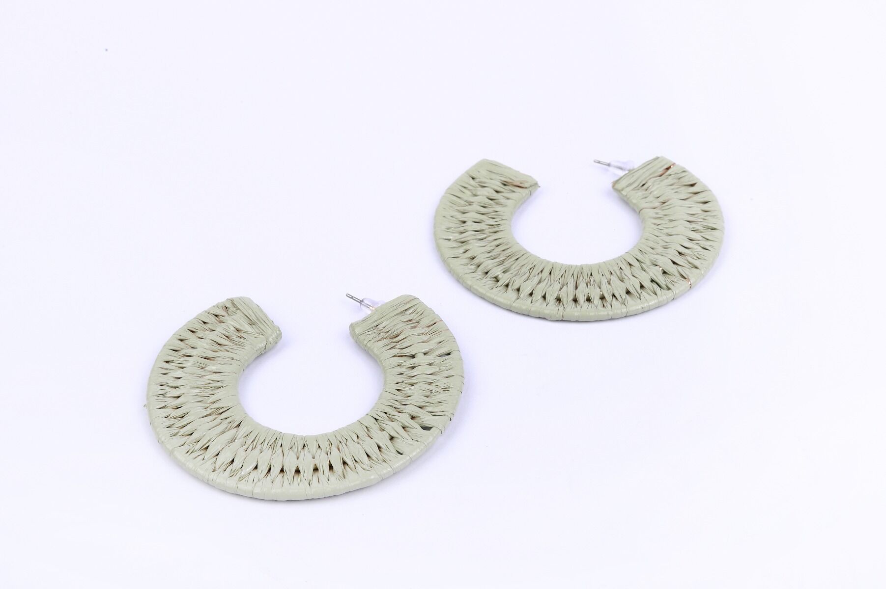 Woven straw earrings