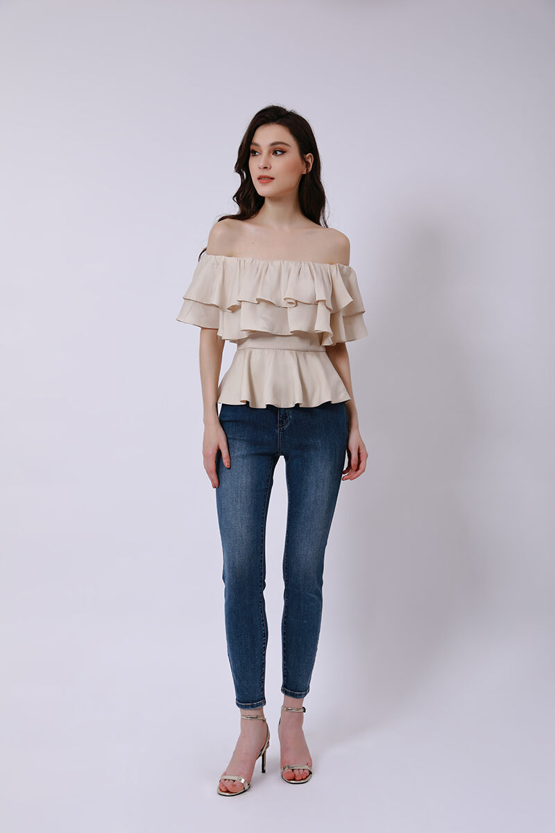 Ruffled off-shoulder Top